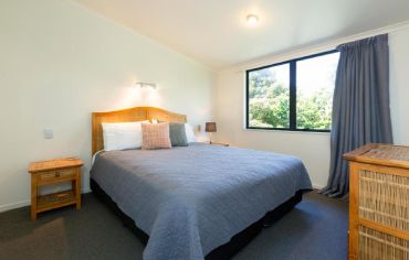 1 Bedroom Unit Upstairs